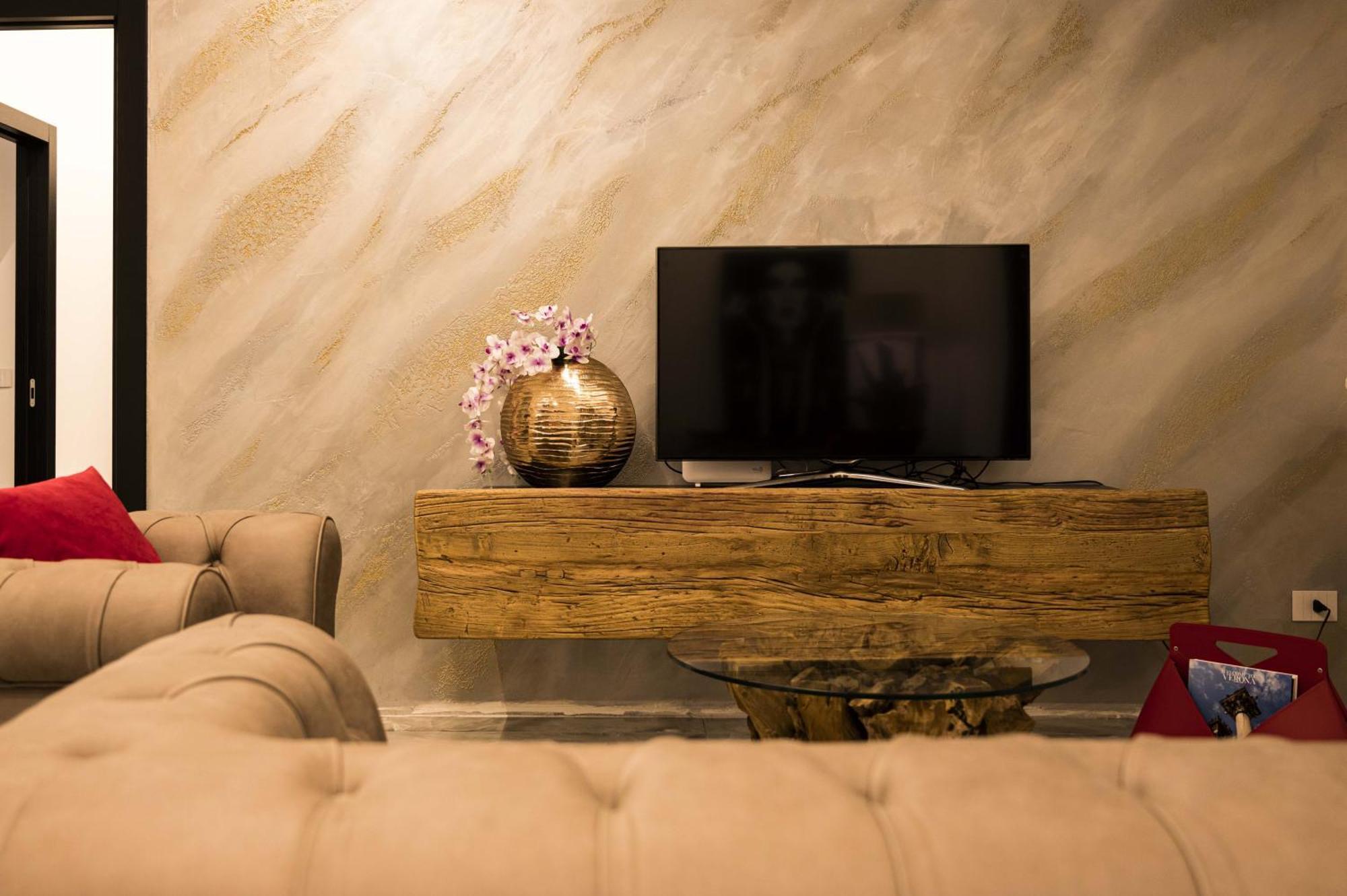 Panvinio 25 Apartment - Royal Welcome Verona Buitenkant foto